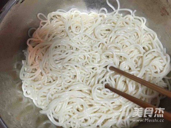 自制牛肉凉拌面