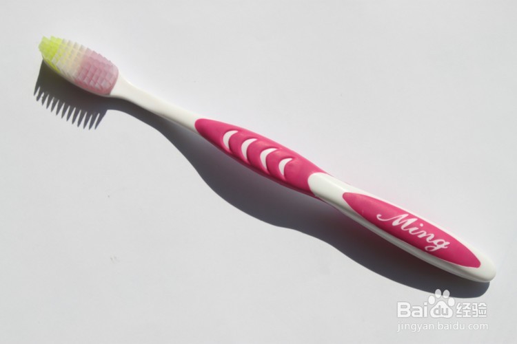 怎样将牙齿刷白