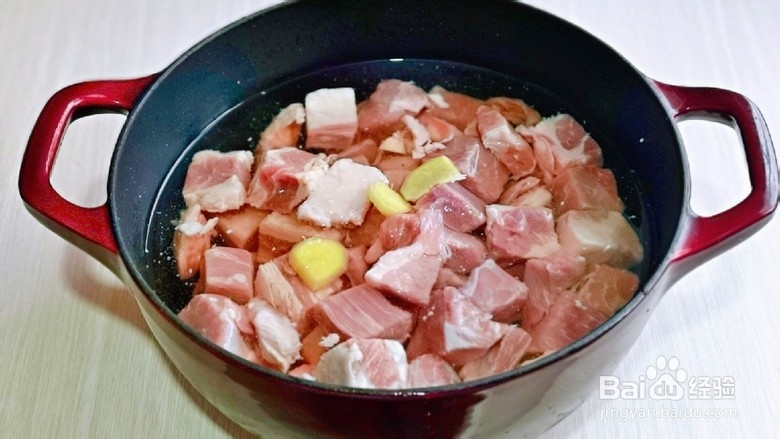 营养菜肴-牛腩胡萝卜汤