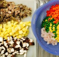 菠萝海陆双鲜炒饭