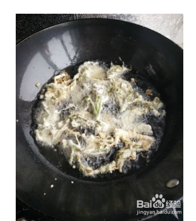 酥脆的炸香椿的做法步骤