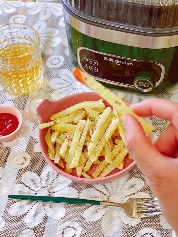 健康无油酥脆薯条在家就能做