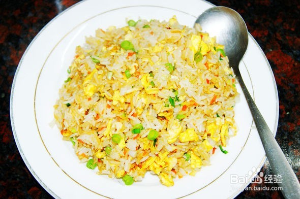 蛋炒饭，到底是先炒蛋还是先炒饭?
