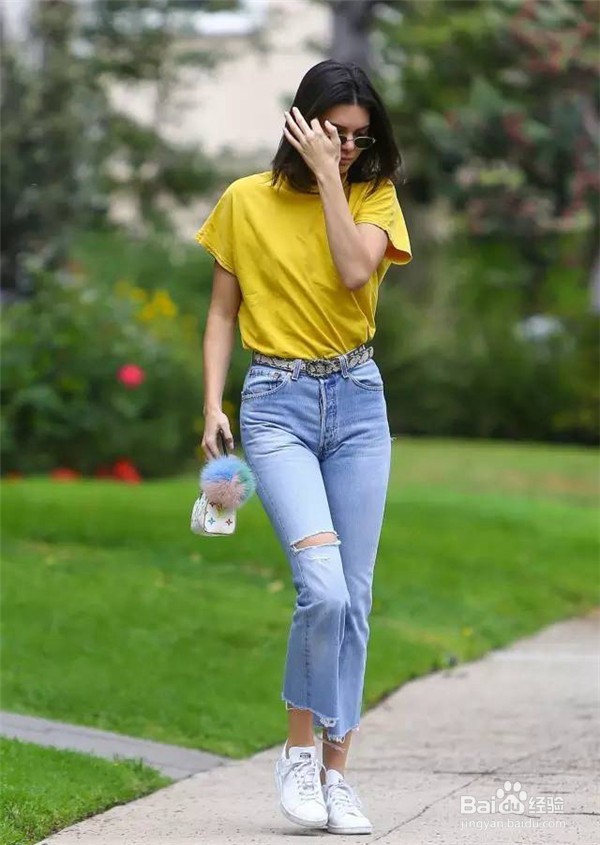 T恤+九分裤,普通女孩也能穿出时尚感!