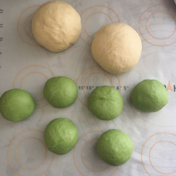 淡奶油双色面包