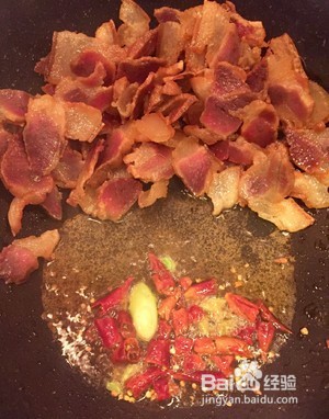 蒜苗炒腊肉的做法