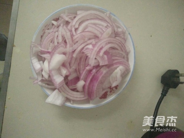 洋葱炒肉的做法