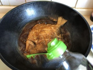 如何在家就能做一份简单美味的糖醋鲳鱼呢
