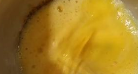 可以吸的果冻鸡蛋羹的做法