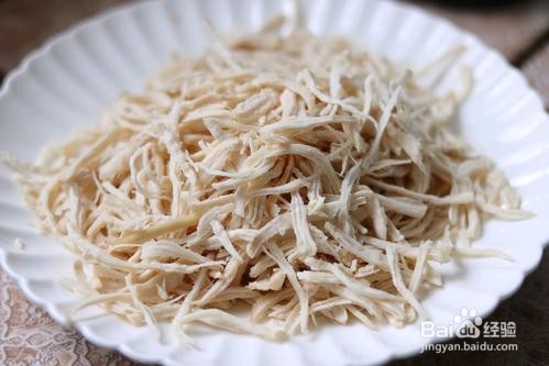 凉拌鸡胸肉煮几分钟