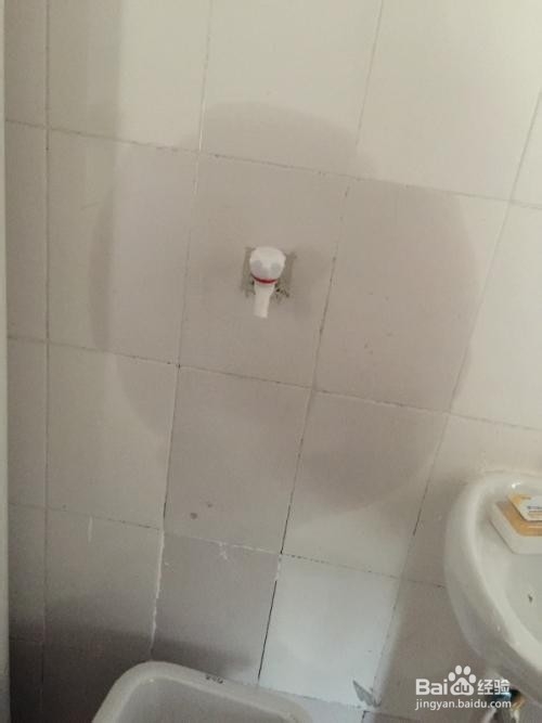 瓷砖有水胶氧化怎么处理