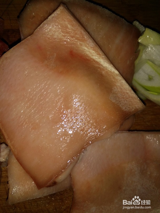 肉皮酸菜冻豆腐炖肉