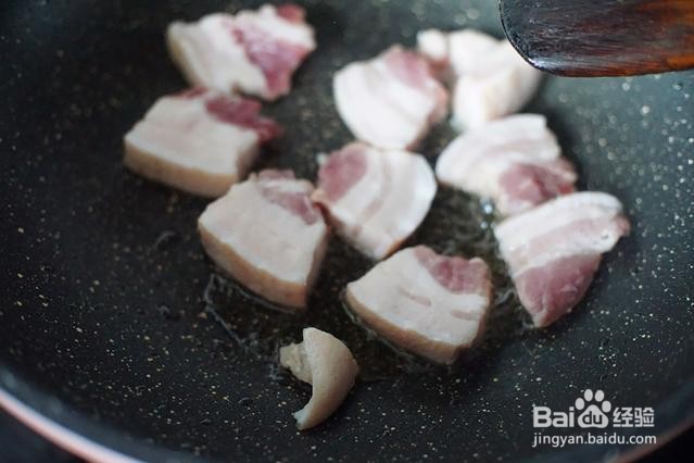 家庭自制苦瓜酸梅菜烧肉煲