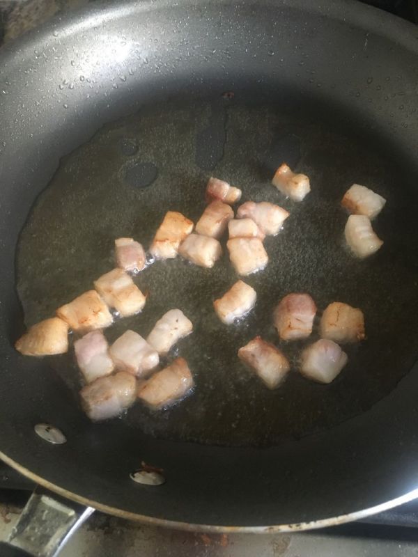 五花肉烧黄花鱼