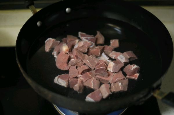 经典搭配－萝卜烧牛肉