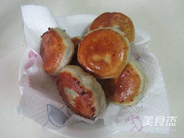 荠菜猪肉馅饼