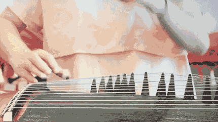 弹古筝时如何避免弹奏时杂音？