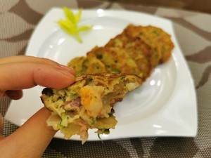 熏肉蔬菜饼的做法