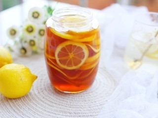 夏季饮品柠檬蜂蜜水
