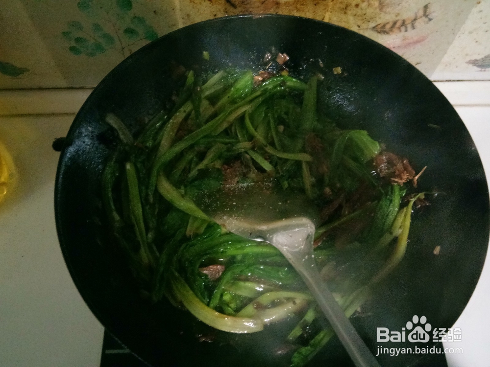 豆萁鱼油麦菜的做法