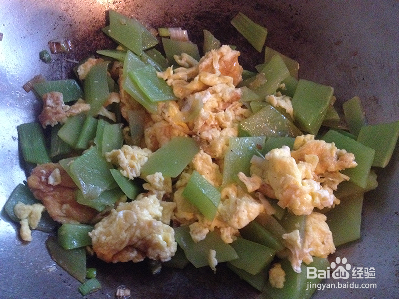 青笋炒鸡蛋的做法