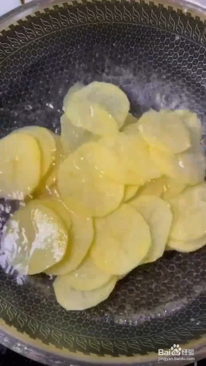 如何在家炸出香脆的薯片