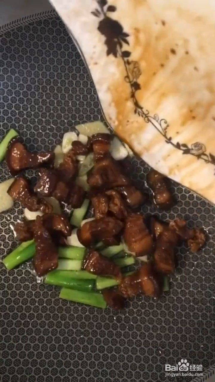如何自制美味好吃的东北豆角焖面