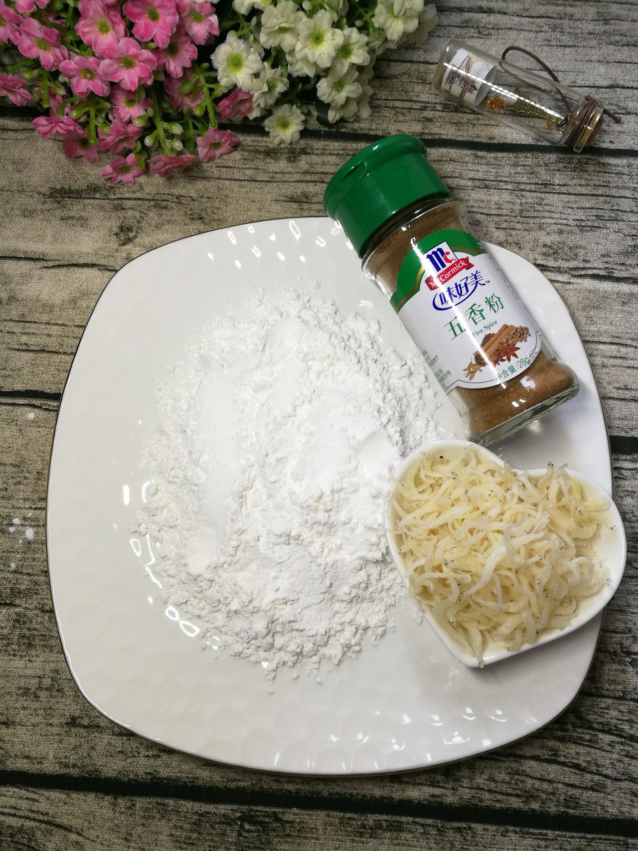 吃了小银鱼,宝宝可爱更聪明!