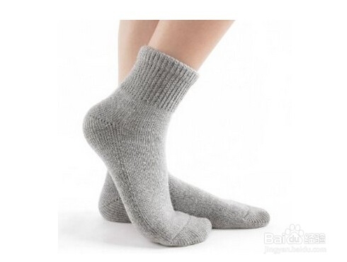 简单方法解决手脚干燥开裂的问题