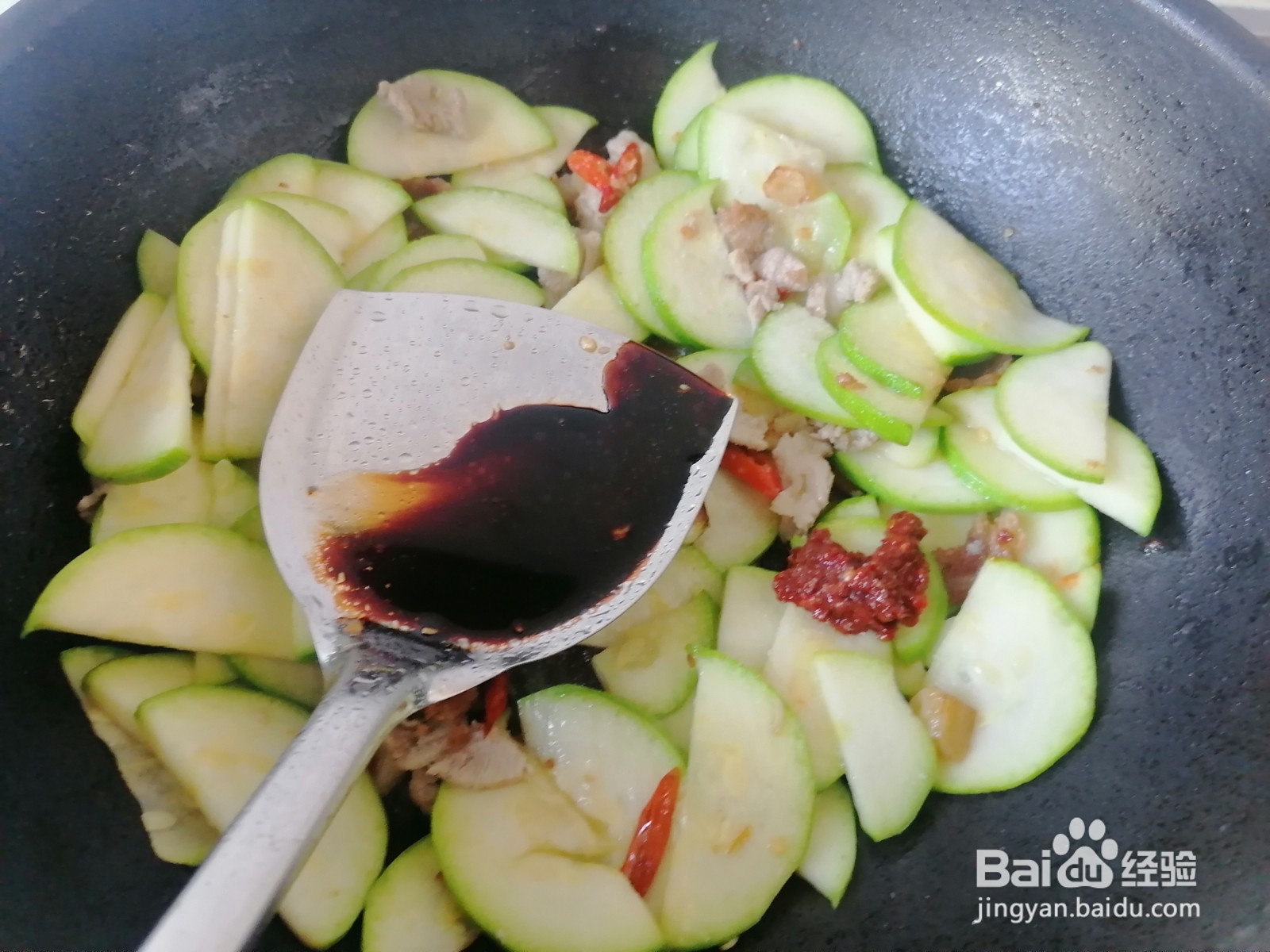 简单家常菜-西葫芦炒肉