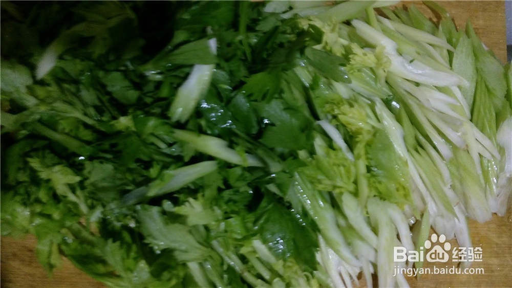 #美食#炒芹菜的做法