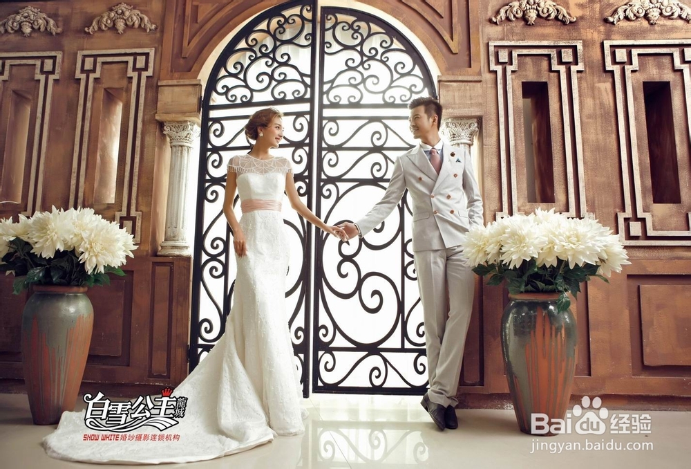 大气唯美的欧式风情新娘婚纱礼服