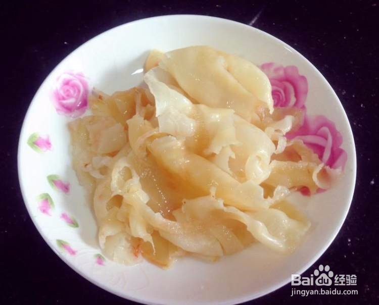 鲍鱼花胶焖鸡煲的做法