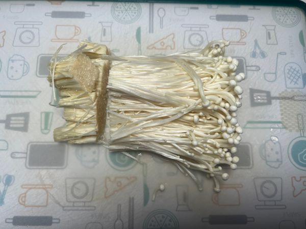 凉拌黄瓜金针菇