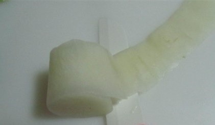 紫薯萝卜卷的做法