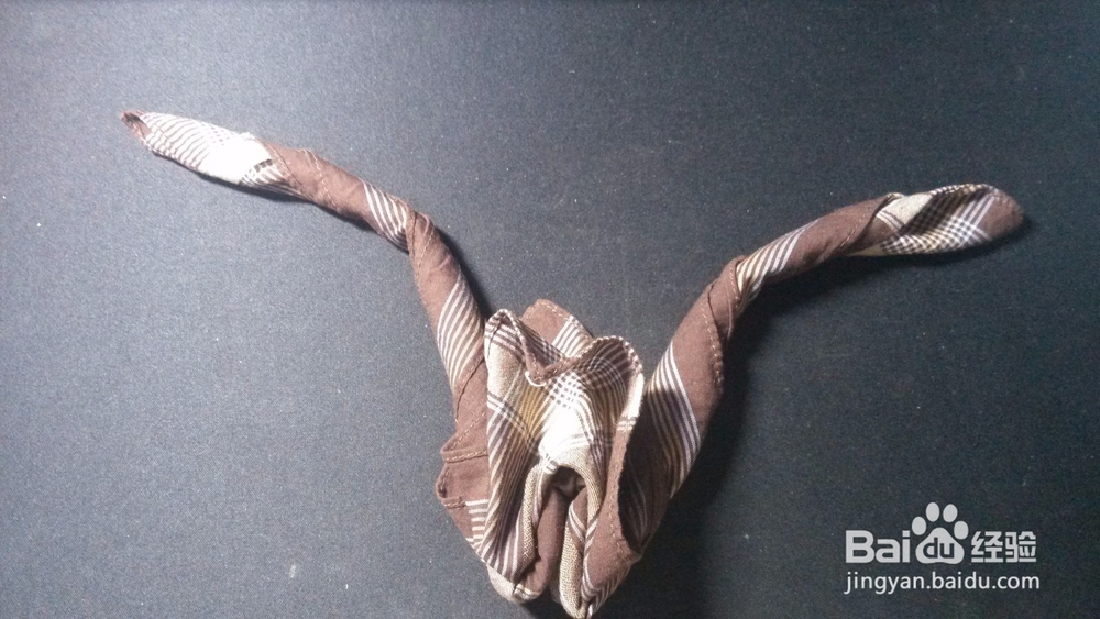 海鸥餐巾的做法