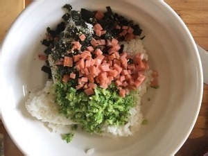 西兰花芝士饭团的做法