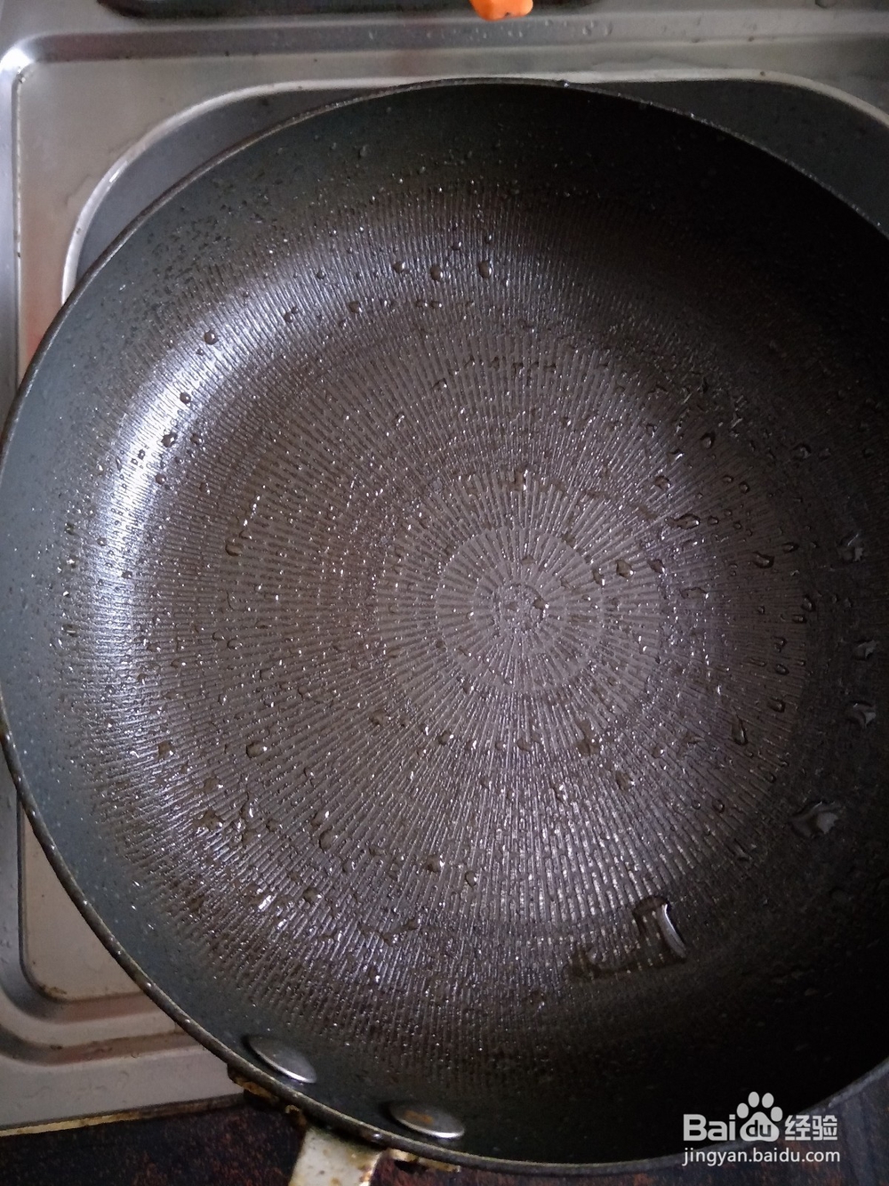 怎么切胡萝卜丁和鸡蛋胡萝卜