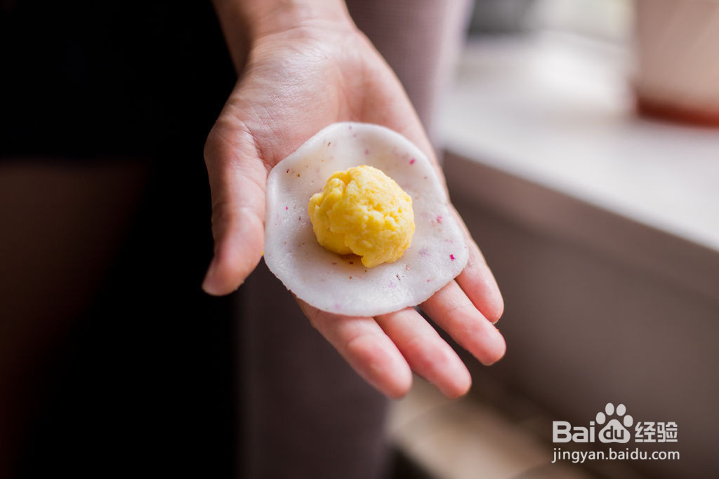 芒果奶酪冰皮月饼的做法
