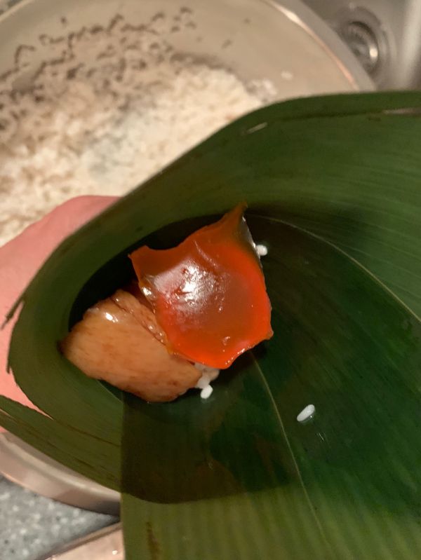 鲜肉咸蛋黄粽子