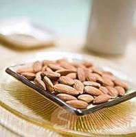 皮肤变得柔润和富有弹性，且有除皱之功效