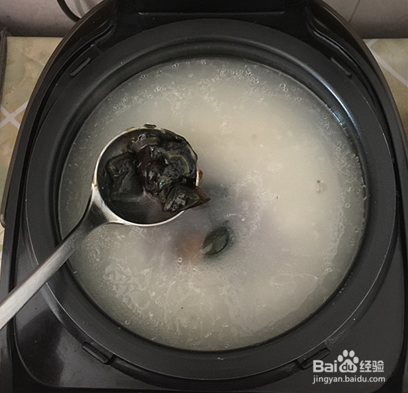 皮蛋瘦肉粥的制作方法