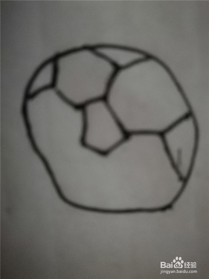 怎么样用简笔画画足球