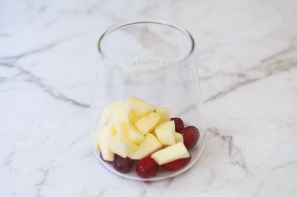 蔓越莓柠檬冰饮