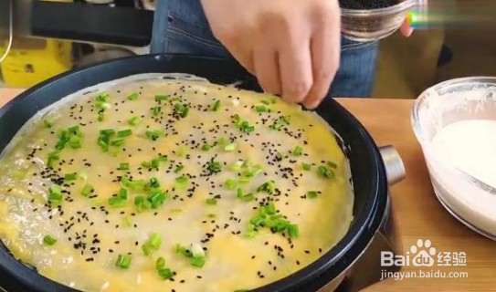 鸡蛋饼怎么做。