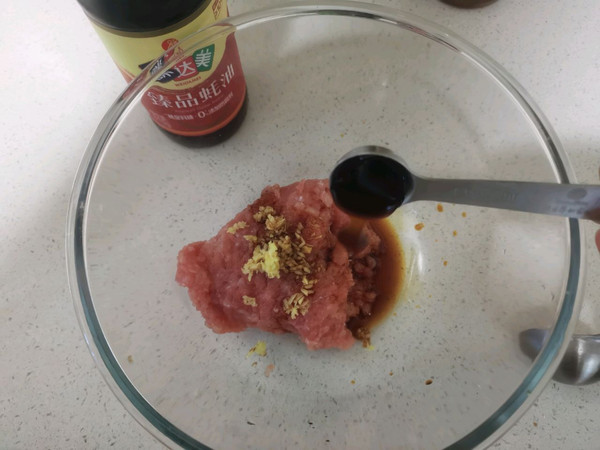 荸荠肉沫酿豆腐