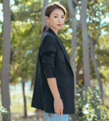 中年女性怎么打扮自己才能更时尚气质美
