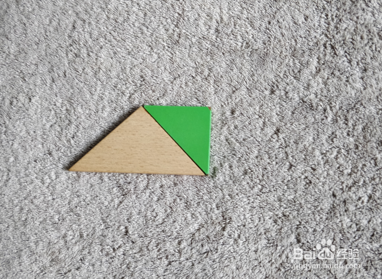 爬行比赛的娃娃用七巧板怎么拼？