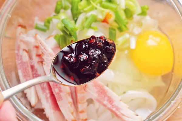 培根鸡蛋手抓饼