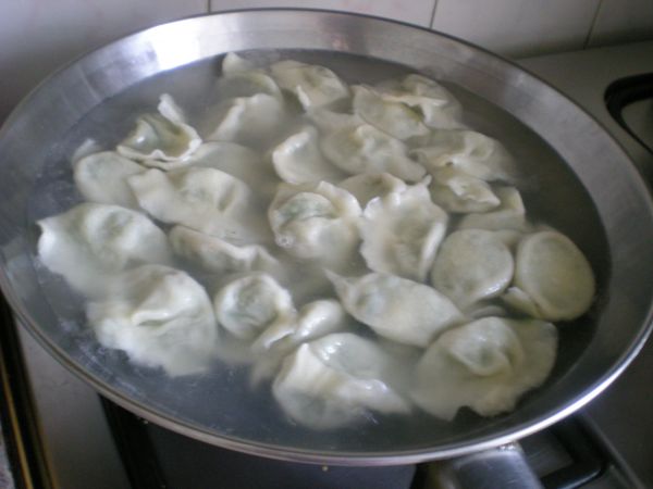 榨菜西红柿水饺